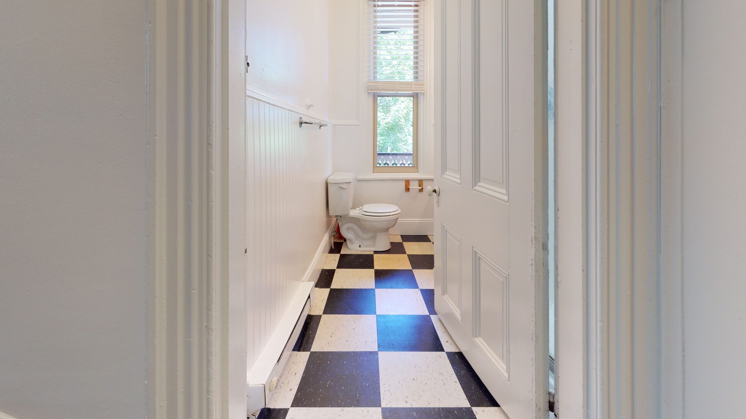 327-Bathroom