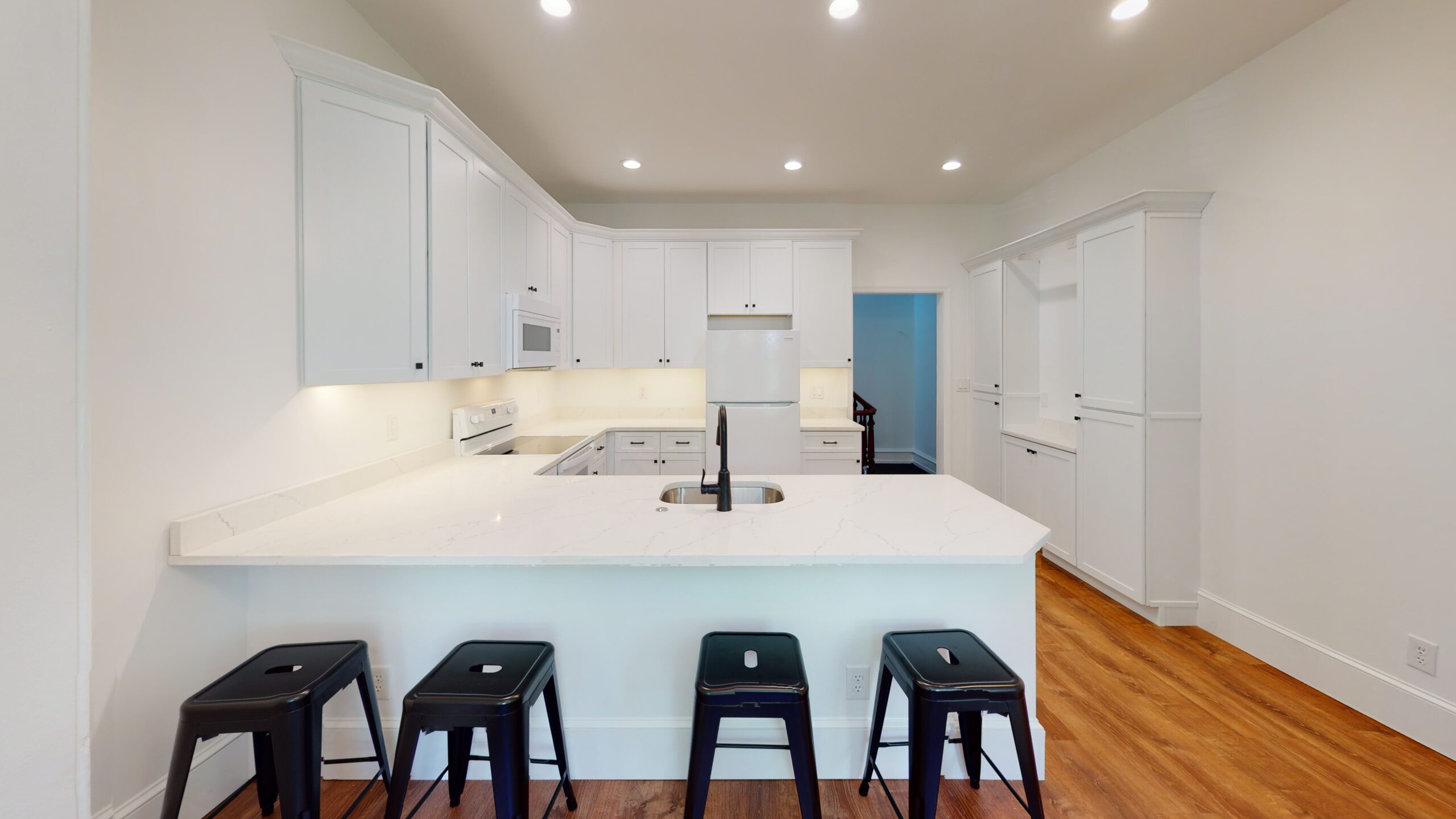 327-Kitchen